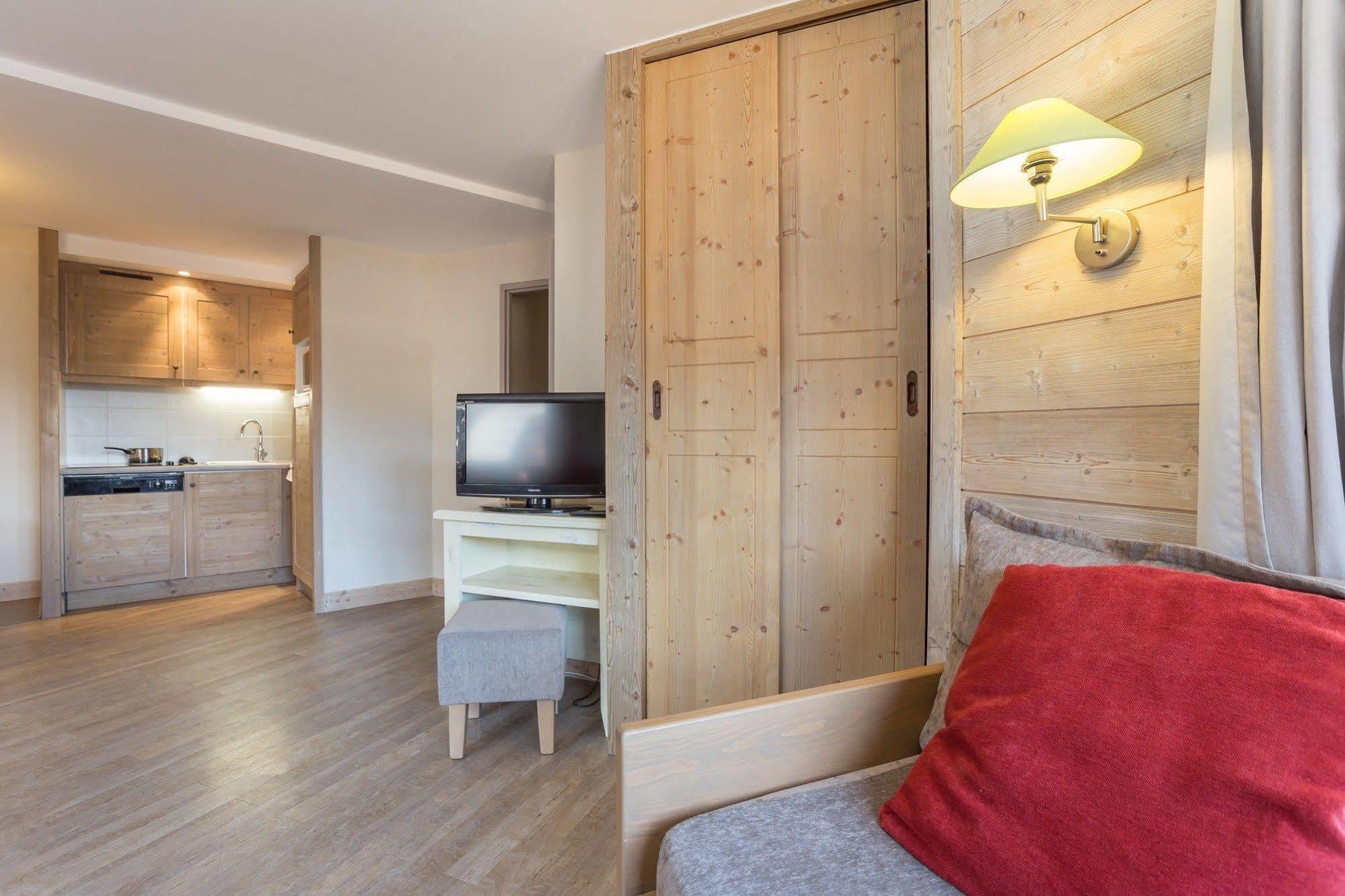 Pierre & Vacances Residence Le Christiana 라 타니아 외부 사진