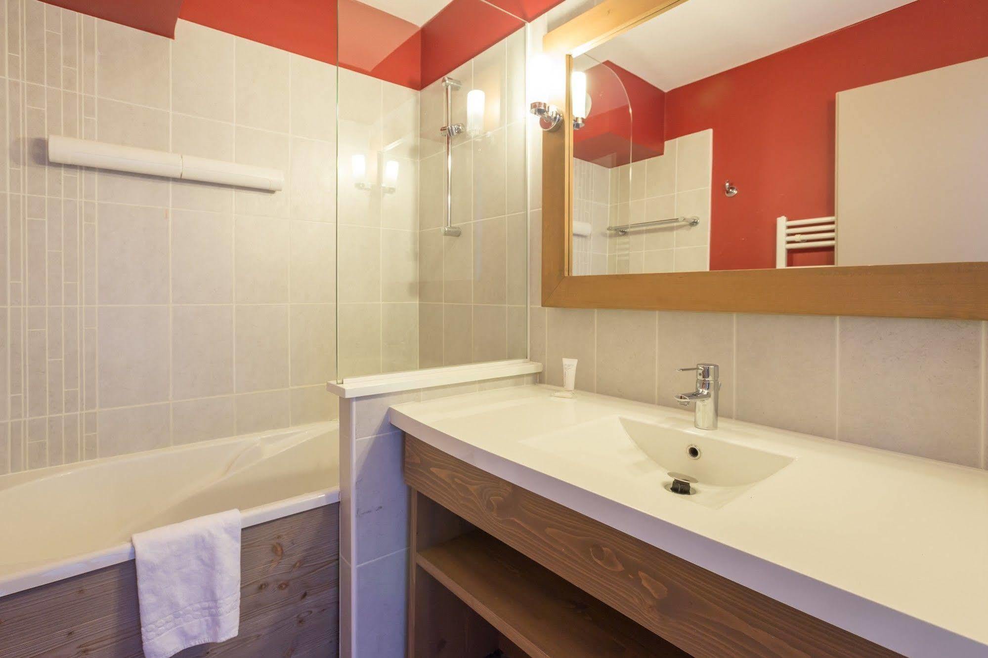 Pierre & Vacances Residence Le Christiana 라 타니아 외부 사진